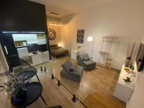 Loft 18A Roma - Casa con ingresso indipendente e parcheggio gratuito